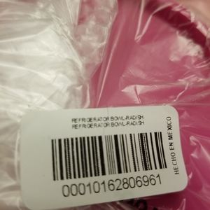 Tupperware Refrigerator bowl great for sauces small portions new in wrapping